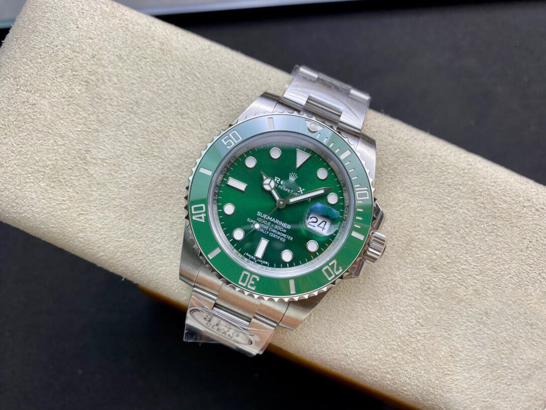 Customized Brand High-End Luxury Automatic Mechanical Watch Inspired by the Submariner Series, Model 116610LV-97200