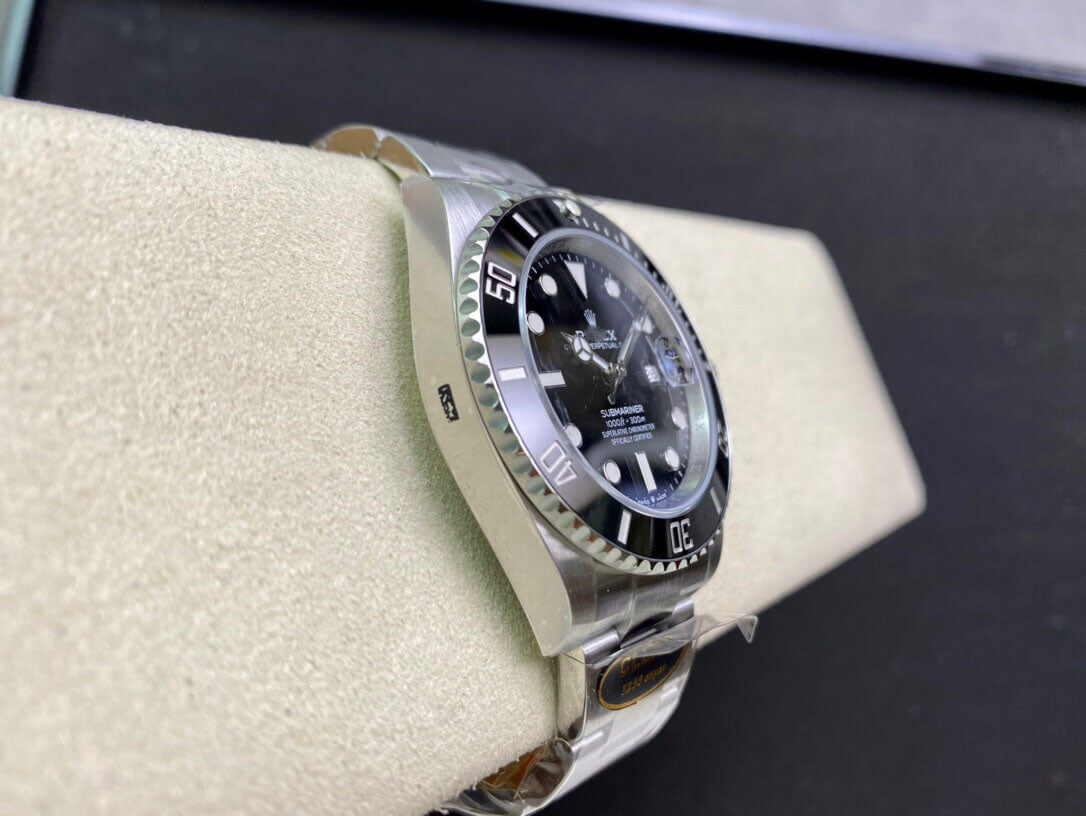 Customized Brand High-End Luxury Automatic Mechanical Watch Inspired by the Submariner Series, Model M126610LN-0001