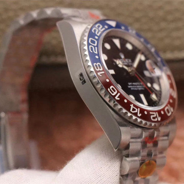 Customized Brand High-End Luxury Automatic Mechanical Watch Inspired by the GMT-Master Series, Model 126710BLRO-0001